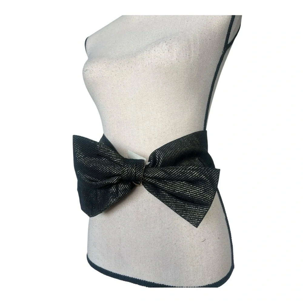 Echo Black Belt with Classic Bow Design